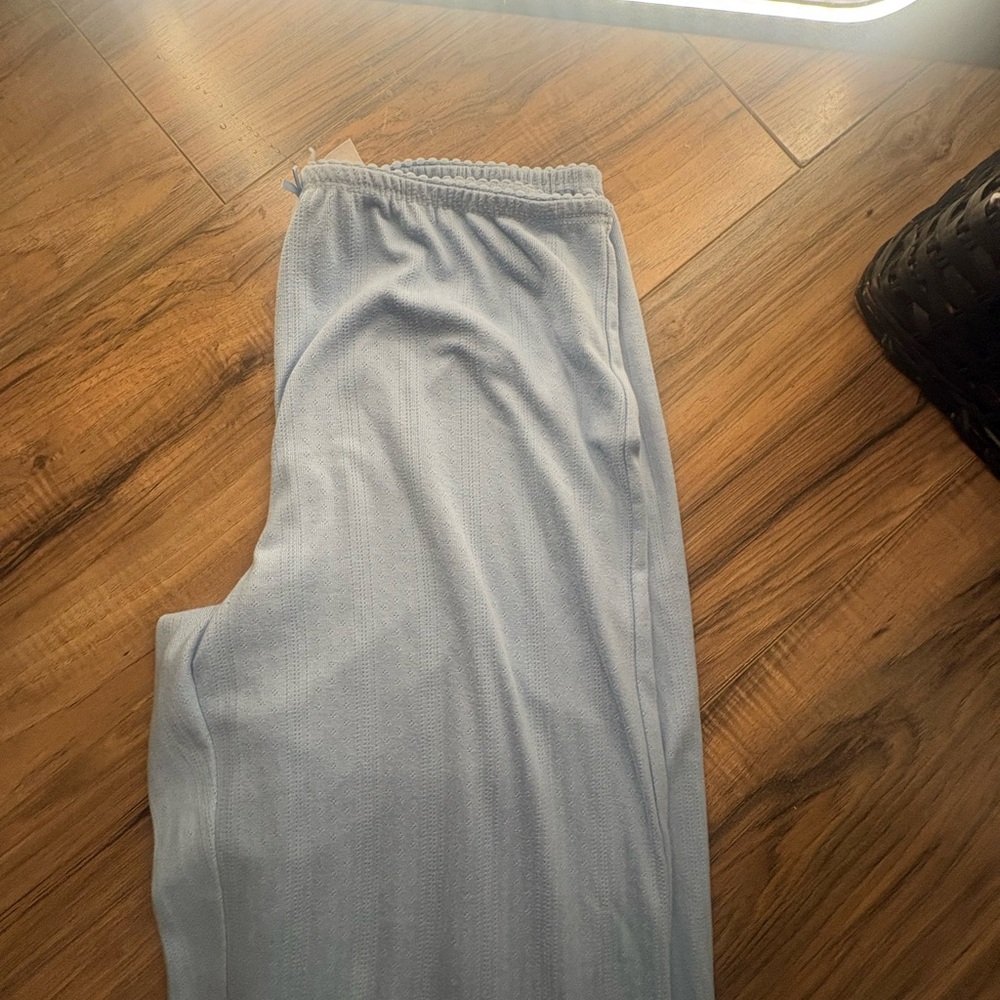 Never worn. Look just like the brandy ones. Super cute. Price negotiable.